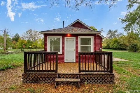 15509 Chatham St, Detroit, MI 48223