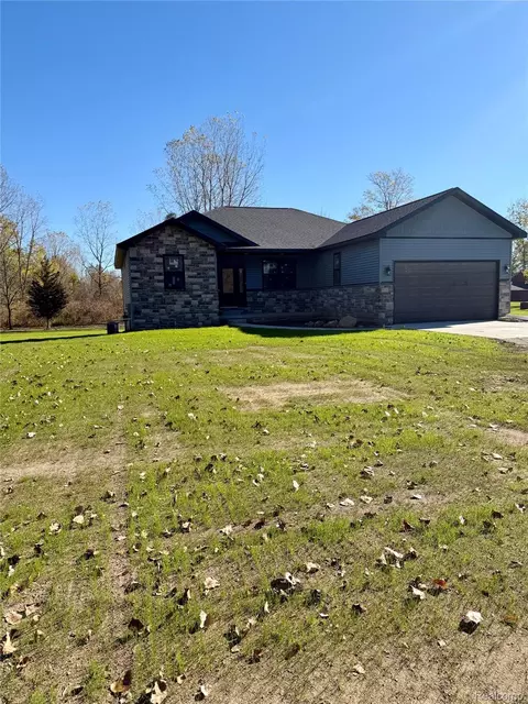 3051 Mill Rd, Dryden, MI 48428