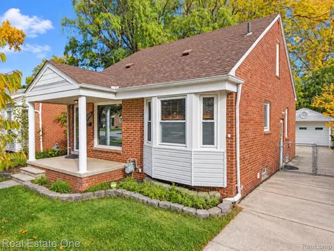 11744 Royal Grand Ave, Redford, MI 48239