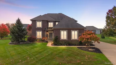 26690 Kentucky Ct, Lyon, MI 48178