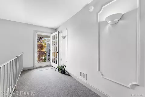 Entry Way - 41 E River Rd #GROSSE, Ile, MI 48138 photo 3 of 3