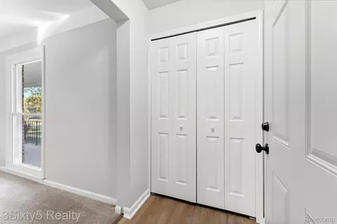 Entry Way - 41 E River Rd #GROSSE, Ile, MI 48138 photo 1 of 3