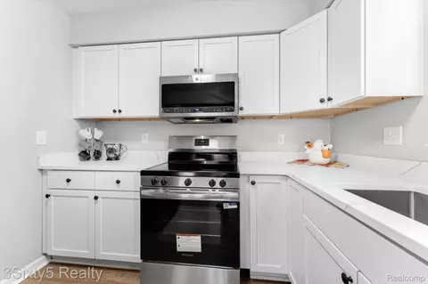 Other - 41 E River Rd #GROSSE, Ile, MI 48138 photo 6 of 12