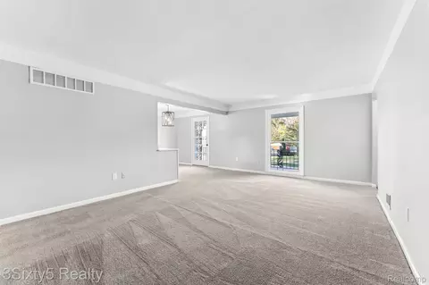 Living - 41 E River Rd #GROSSE, Ile, MI 48138 photo 2 of 4