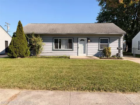 26730 Grandmont St, Roseville, MI 48066
