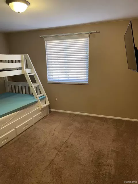 Bedroom - 47152 Rosemary Rd, Macomb, MI 48044 photo 4 of 4