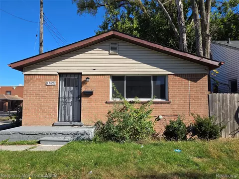 15890 Freeland St, Detroit, MI 48227