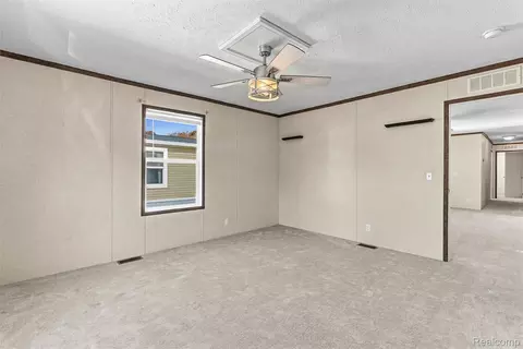 Living - 165 Apollo Cir, Flushing, MI 48433 photo 6 of 6