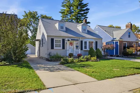 Exterior - 22355 Olmstead St, Dearborn, MI 48124 photo 3 of 8
