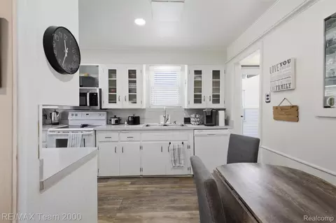 Kitchen - 22355 Olmstead St, Dearborn, MI 48124 photo 1 of 5
