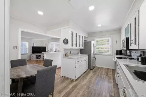 Kitchen - 22355 Olmstead St, Dearborn, MI 48124 photo 4 of 5
