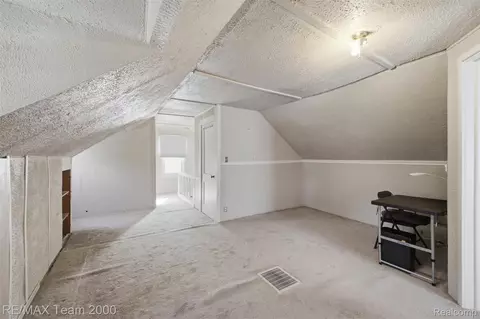 Bedroom - 22355 Olmstead St, Dearborn, MI 48124 photo 5 of 6
