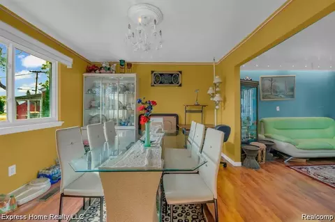 Dining - 2338 Marlow Dr, Warren, MI 48092 photo 1 of 2