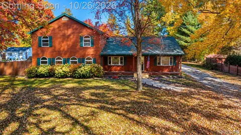 3708 Dykeman Rd, Fort Gratiot, MI 48059