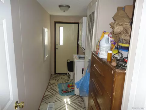 Entry Way - 3653 Brookline Ln, Carleton, MI 48117 photo 1 of 1