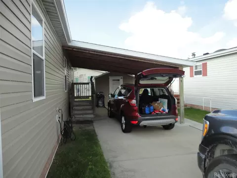 Exterior - 3653 Brookline Ln, Carleton, MI 48117 photo 1 of 2