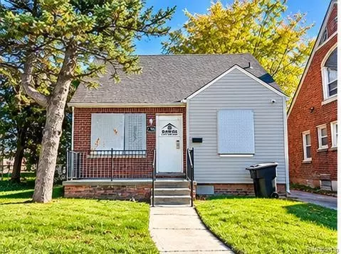 18708 Freeland St, Detroit, MI 48235