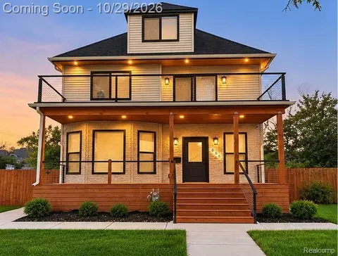 886 Atkinson St, Detroit, MI 48202