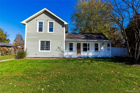 4428 Lapeer St, Columbiaville, MI 48421