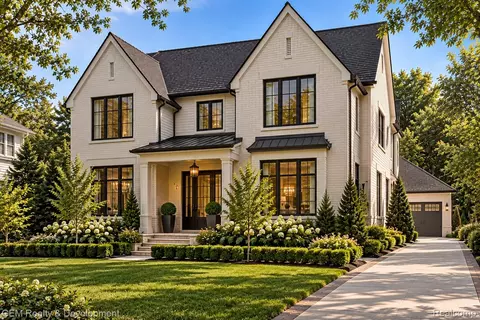 511 Randolph St, Northville, MI 48167