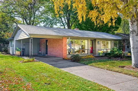 Exterior - 726 Devonshire Rd, Fowlerville, MI 48836 photo 1 of 7