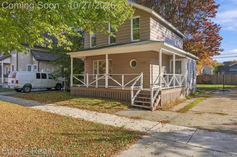 2516 Gratiot Ave, Port Huron, MI 48060