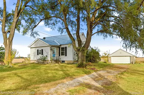 5315 E Washington Rd, Buena Vista, MI 48601