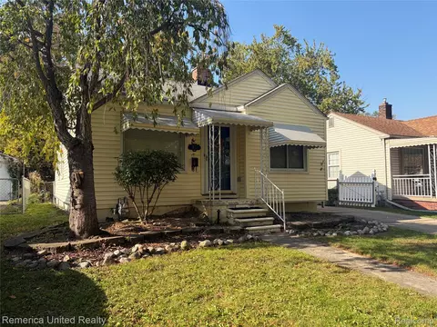 7457 N Silvery Ln, Dearborn Heights, MI 48127