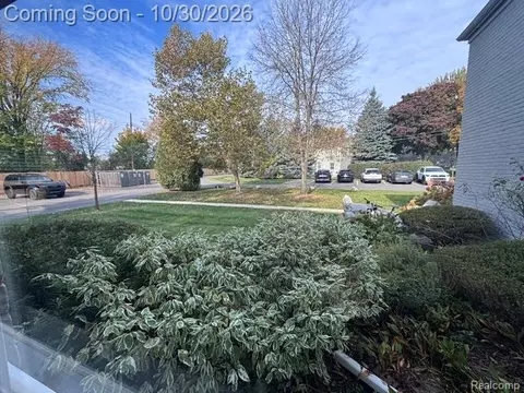 Other - 1722 Graefield Rd Apt Rd #46, Birmingham, MI 48009 photo 10 of 41
