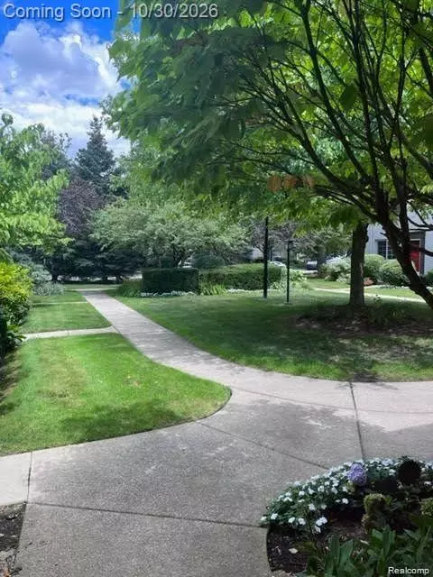 Other - 1722 Graefield Rd Apt Rd #46, Birmingham, MI 48009 photo 15 of 41