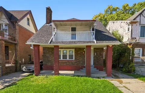 13225 Santa Rosa Dr, Detroit, MI 48238