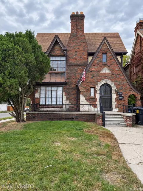 17505 Santa Rosa Dr, Detroit, MI 48221