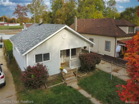 25726 Kitch, Dearborn Heights, MI 48125