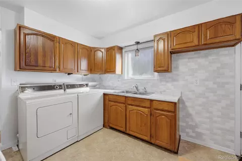 Other - 22556 Masch Ave, Warren, MI 48091 photo 2 of 7