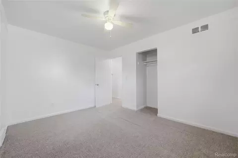 Bedroom - 22556 Masch Ave, Warren, MI 48091 photo 2 of 6