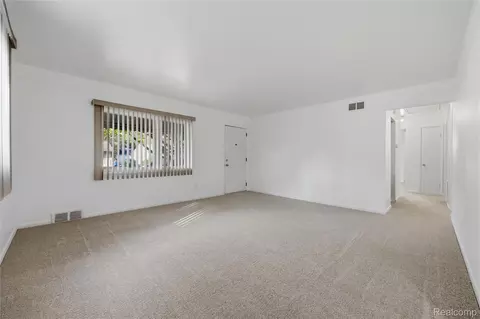 Living - 22556 Masch Ave, Warren, MI 48091 photo 1 of 3