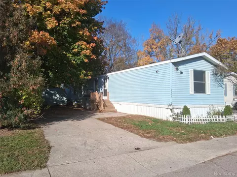 6226 Rick St, Ypsilanti, MI 48197