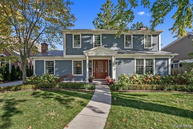 640 Chesterfield Ave, Birmingham, MI 48009