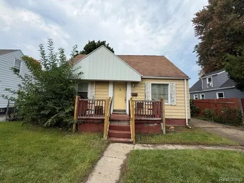 601 3rd Ave, Pontiac, MI 48340