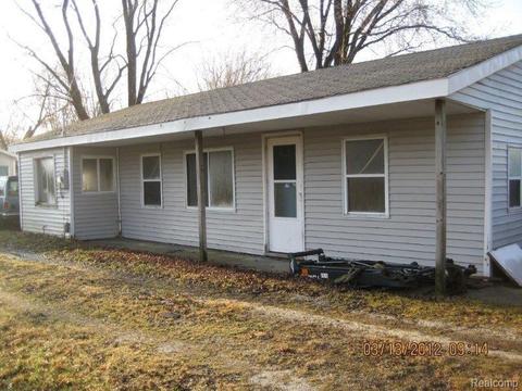 9615 Pearl Beach Blvd, Algonac, MI 48001 photo 1