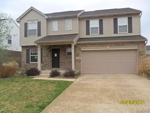 28374 Heather Way, Romulus, MI 48174 photo 1