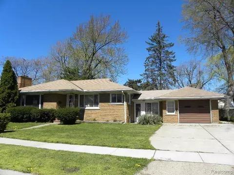 8075 Chalmers Ave, Warren, MI 48089 photo 1