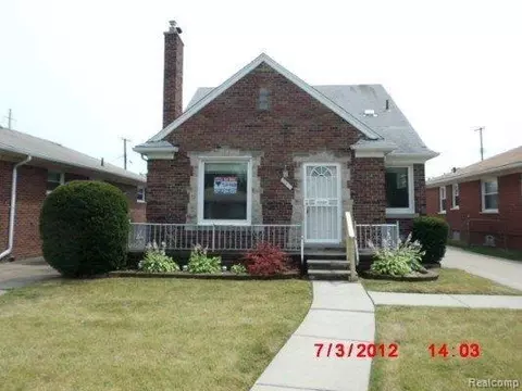 17100 Stricker Ave, Eastpointe, MI 48021 photo 1