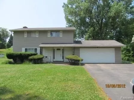 4065 Townview Dr, Flint, MI 48532 photo 1