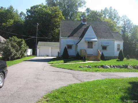 16505 S Huron River Dr, Romulus, MI 48174 photo 1