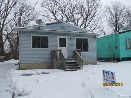 121 E Piper Ave, Flint, MI 48505 photo 1