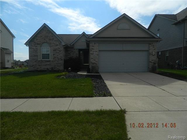 33259 Bay Hill Dr, Romulus, MI 48174 photo 1