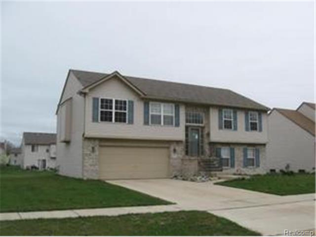 39020 Buckingham Dr N, Romulus, MI 48174 photo 1