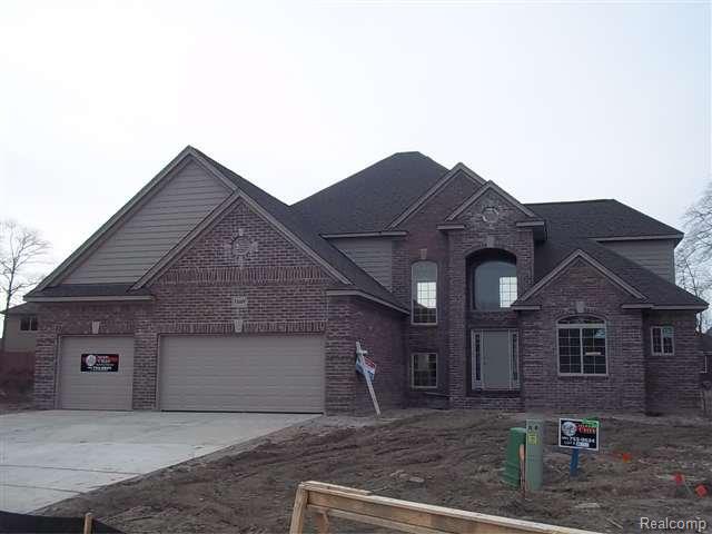 21672 Pine Cone Dr, Macomb, MI 48042 photo 1