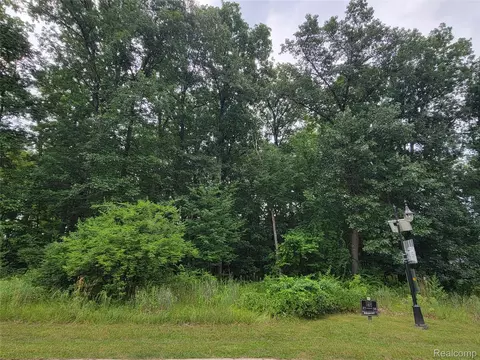 lot57 Wyndam Ln, Hamburg, MI 48116